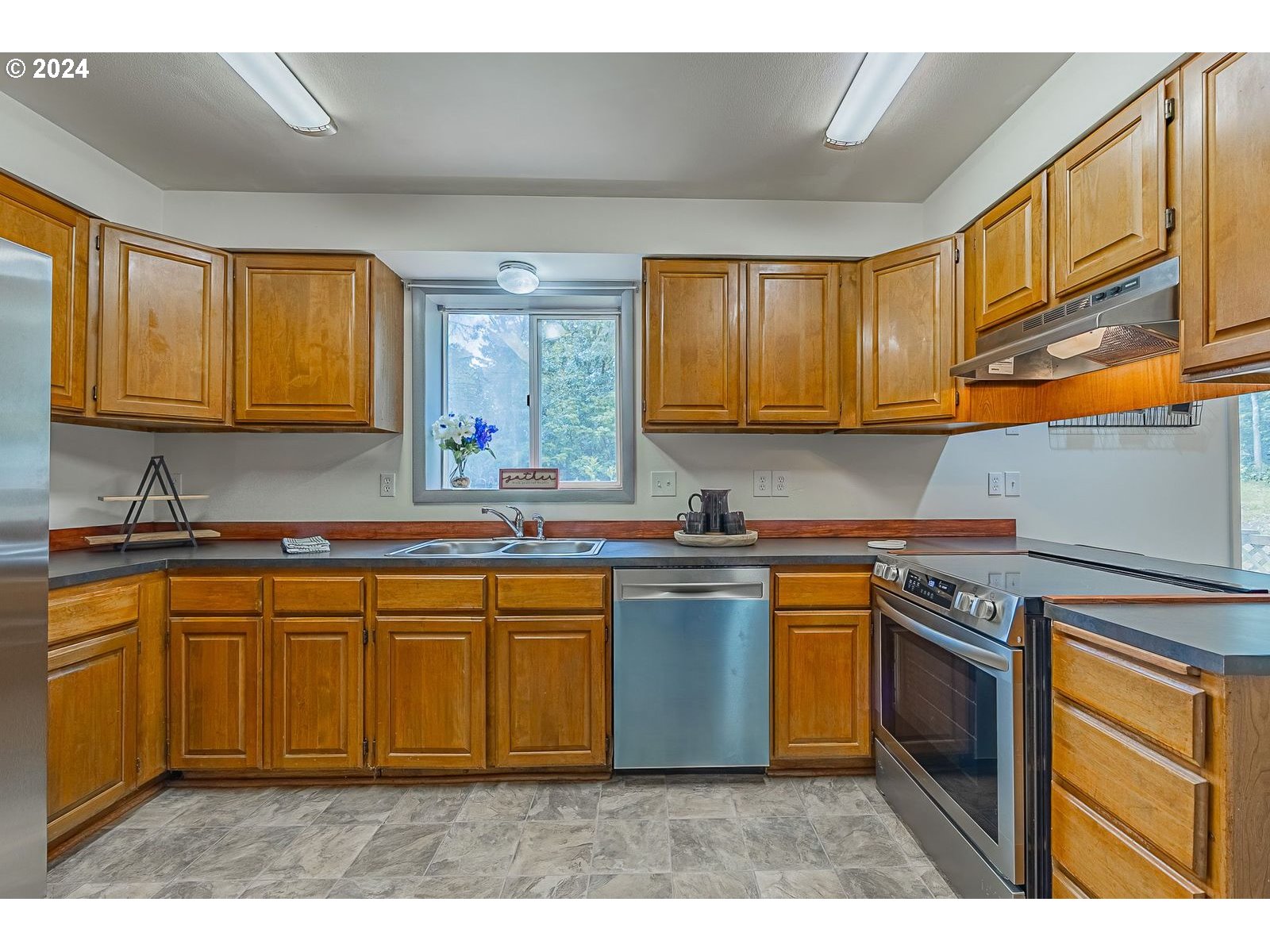 55427 Melton Road Bandon, OR 97411 - Photo 17 of 45 Gallery Image 17
