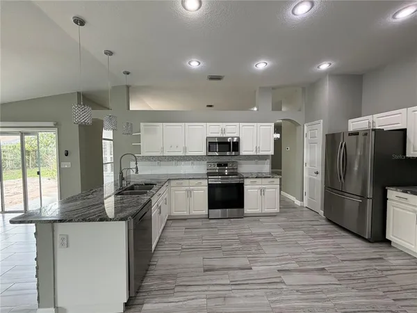 $2,800 | 1211 Dew Bloom Road, Brandon, FL 33511