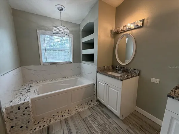 $2,800 | 1211 Dew Bloom Road, Brandon, FL 33511