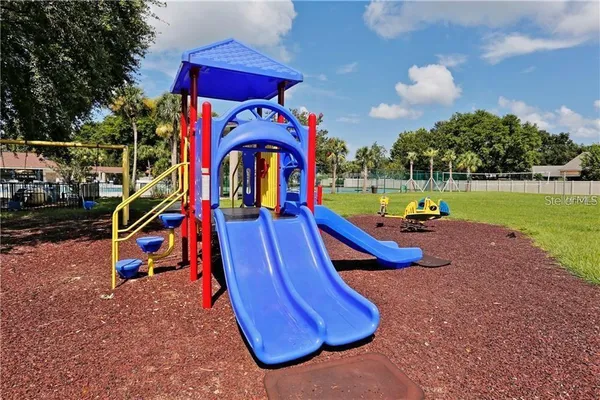 $2,800 | 1211 Dew Bloom Road, Brandon, FL 33511