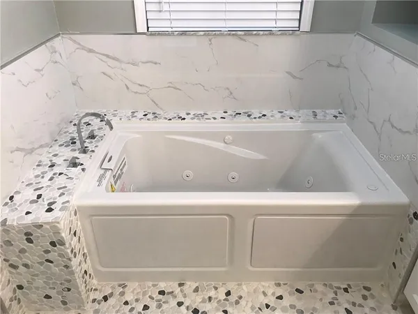 $2,900 | 1211 Dew Bloom Road, Brandon, FL 33511