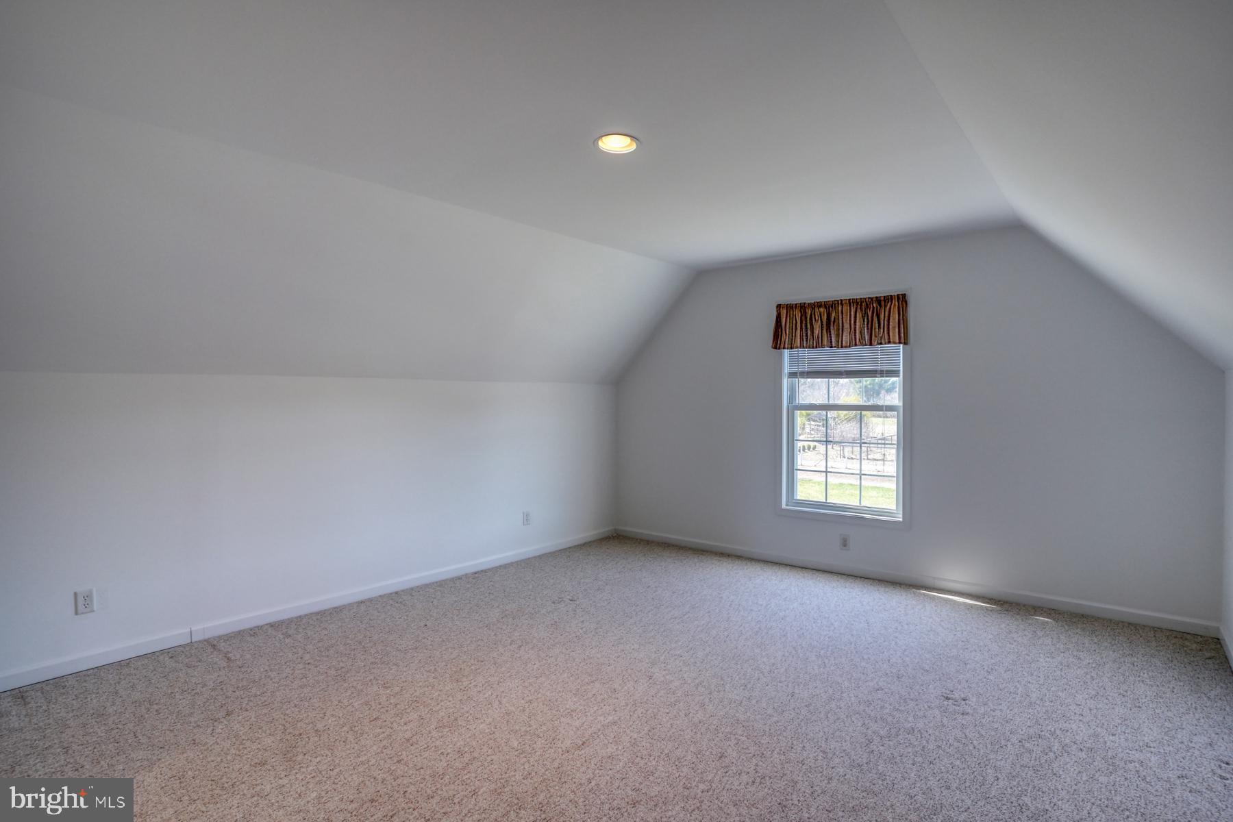 18605 Road 255 Georgetown, DE 19947 - Photo 71 of 93 an empty room with a window