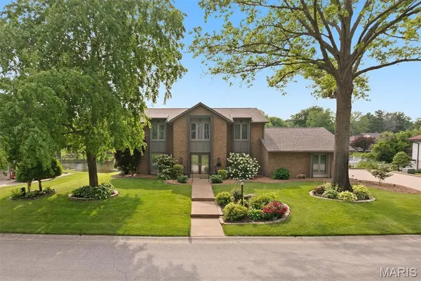 $625,000 | 26 Ravenwood Circle, O'Fallon, IL 62269