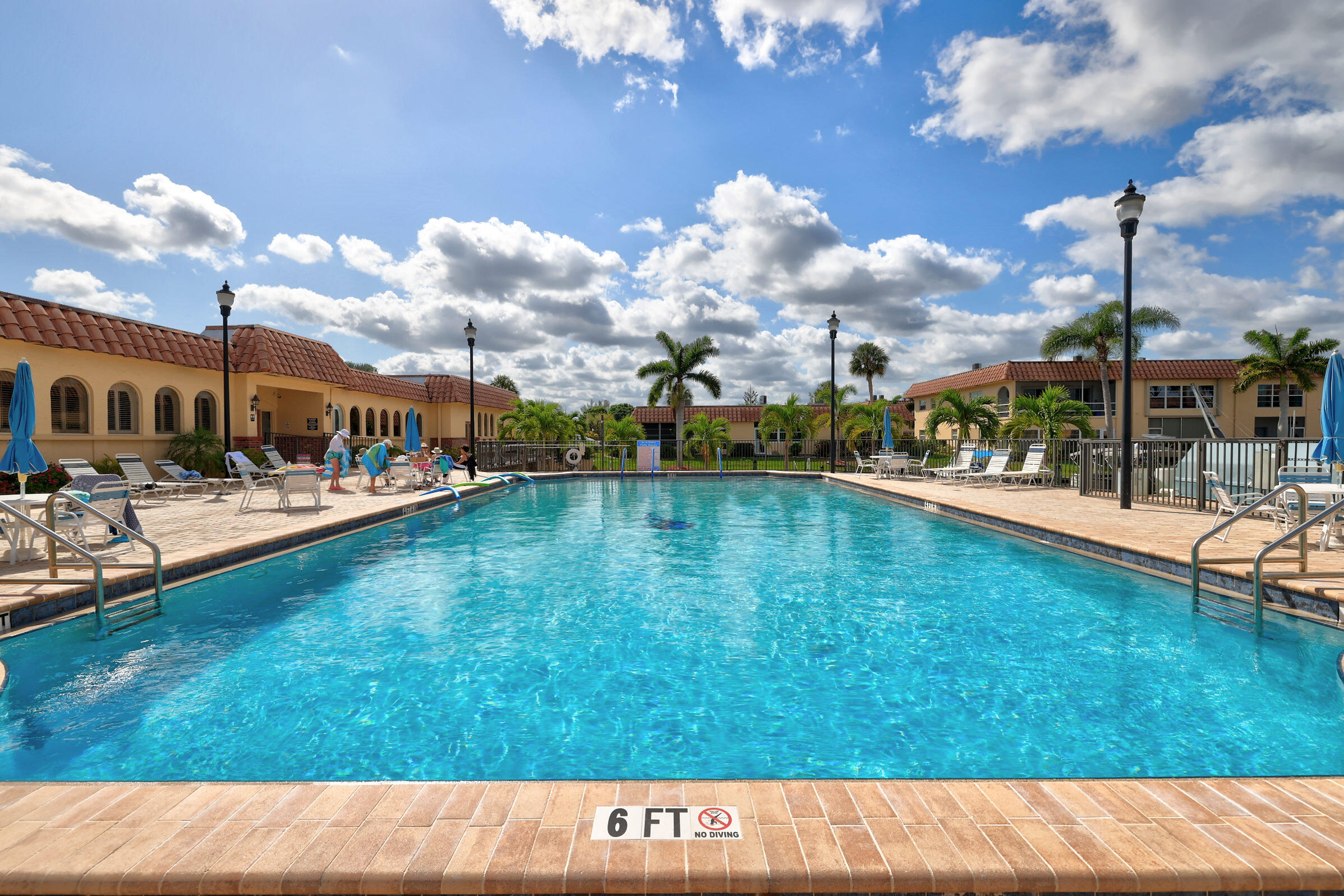 2600 South Kanner Highway, Unit R8 Stuart, FL 34994 - Photo 24 of 35 pool and clubhouse
