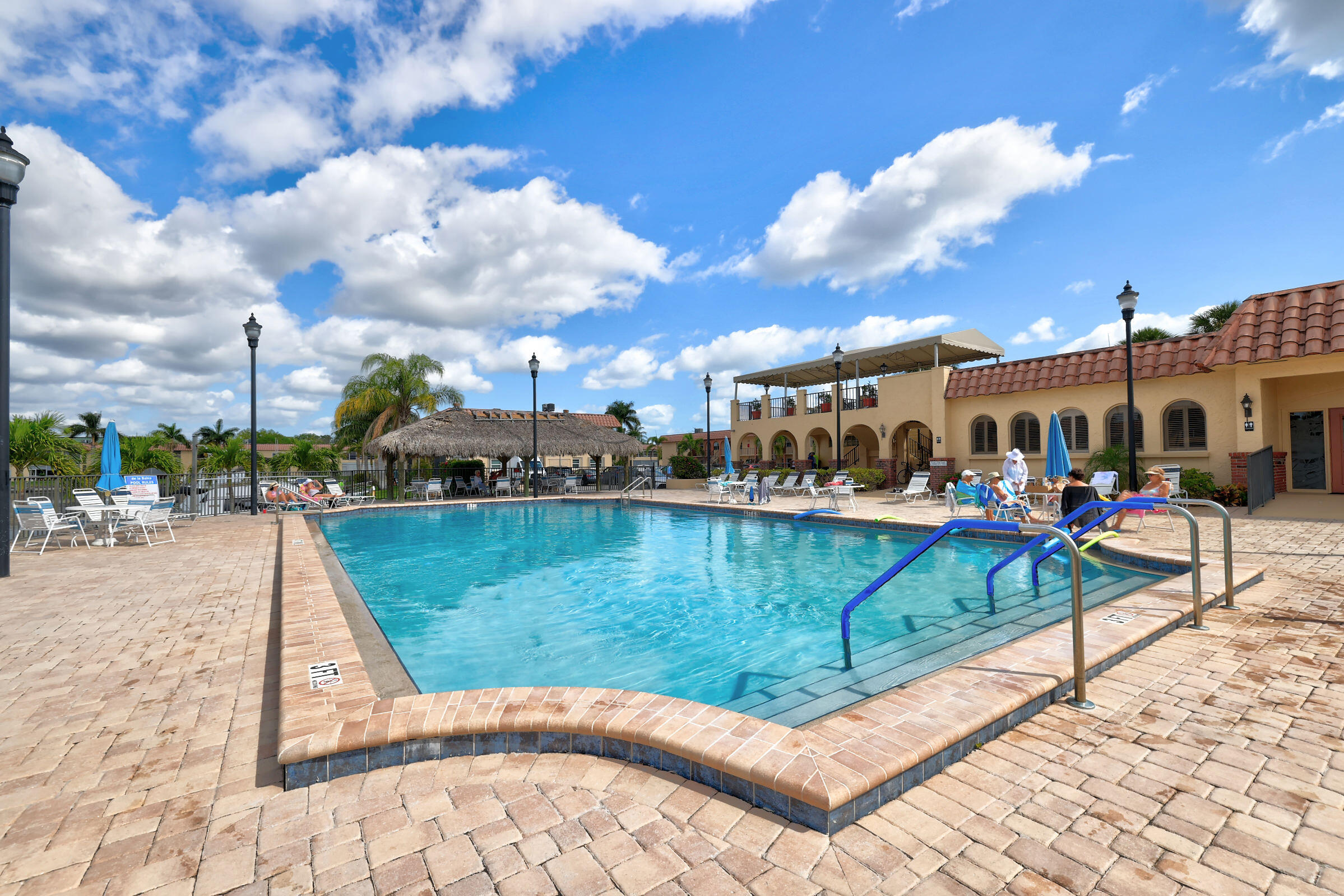 2600 South Kanner Highway, Unit R8 Stuart, FL 34994 - Photo 25 of 35 pool