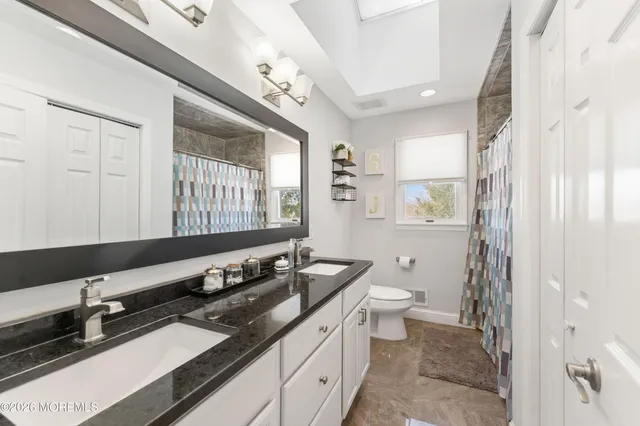 $1,300,000 | 8 Tamar Court, Manalapan, NJ 07726