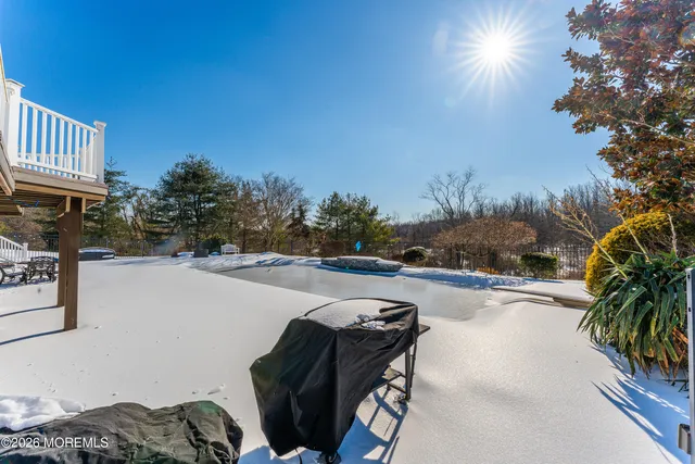 $1,300,000 | 8 Tamar Court, Manalapan, NJ 07726