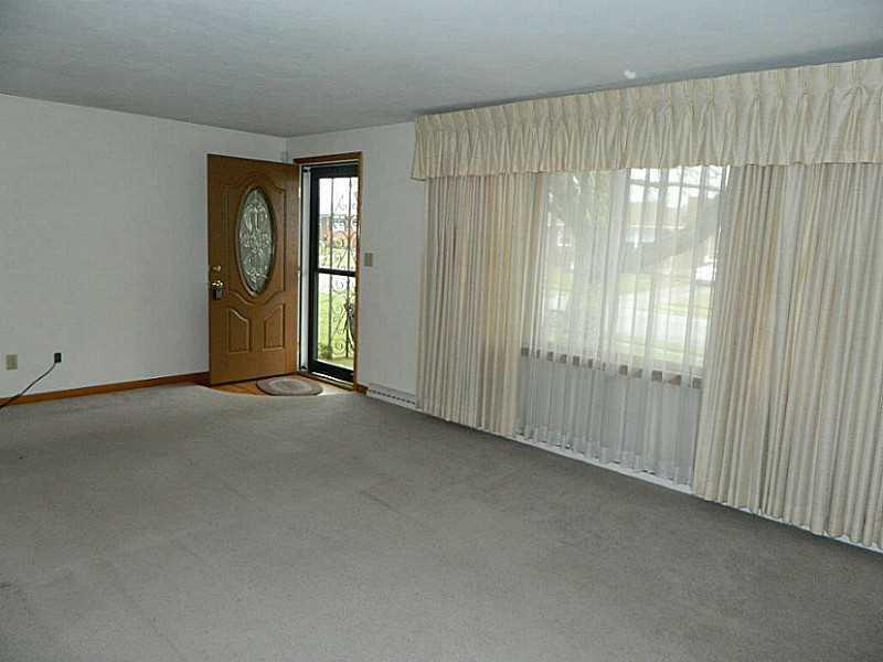 1403 Ronald Road Springfield, OH 45503 - Photo 6 of 25