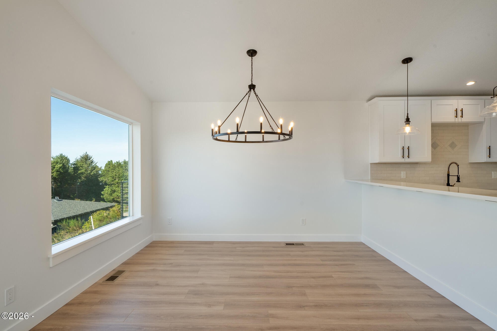 110 Crescent Street Tillamook, OR 97141 - Photo 12 of 39