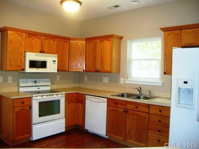 951 Knightsbridge Road Fort Mill, SC 29708 - Photo 3 of 16
