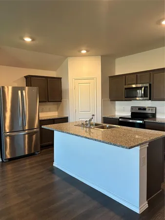 $2,350 | 1001 Euston Street, Denton, TX 76207