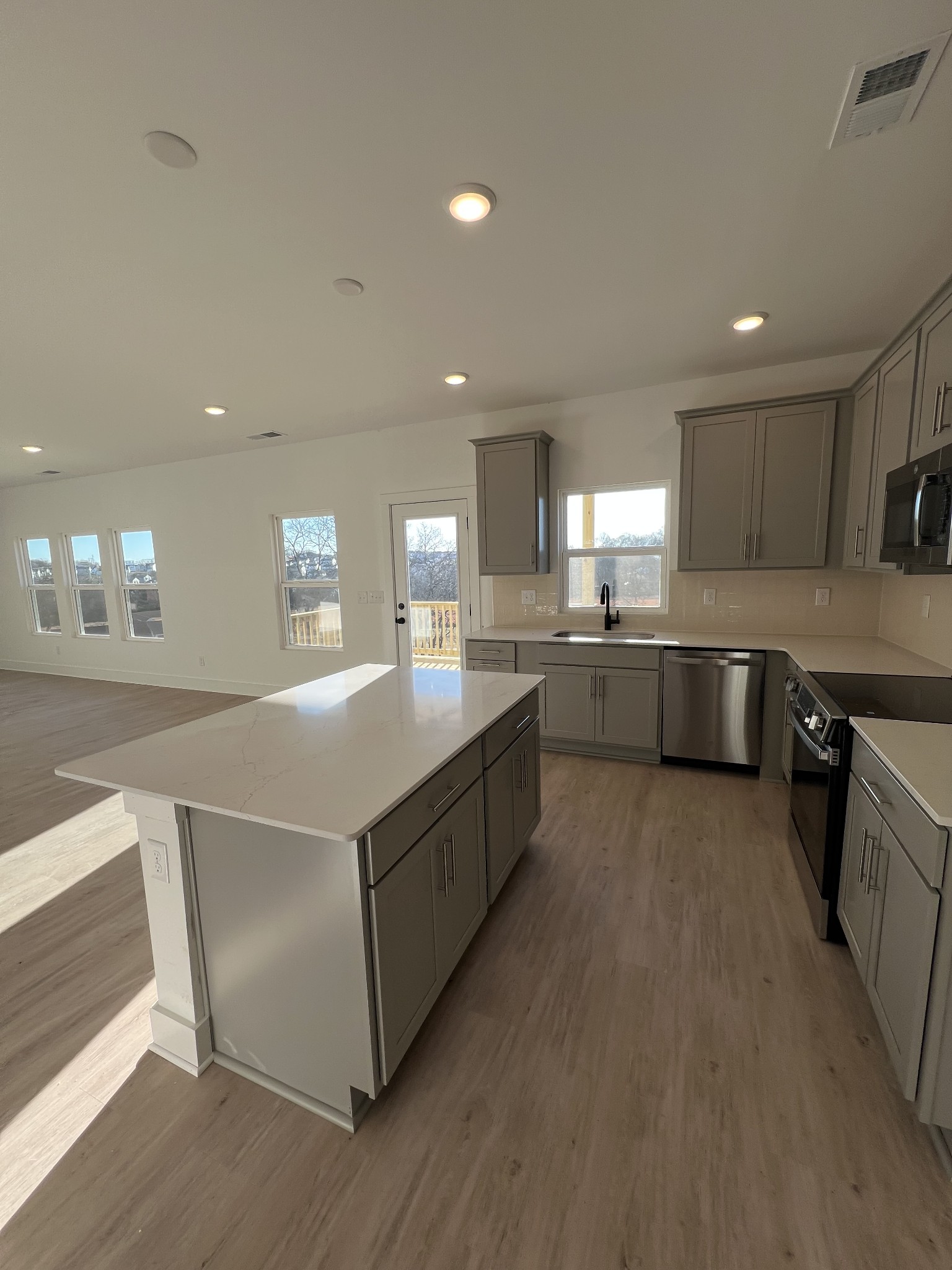 306 Strong Street Columbia, TN 38401 - Photo 8 of 34