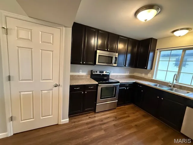 $1,850 | 433 Bordeaux Way, St. Peters, MO 63376