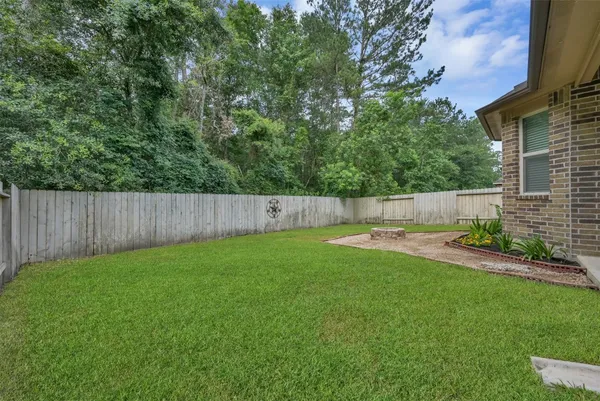 $344,000 | 2407 Garden Shadow Drive, Conroe, TX 77384