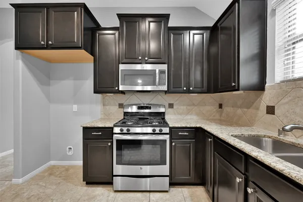 $344,000 | 2407 Garden Shadow Drive, Conroe, TX 77384