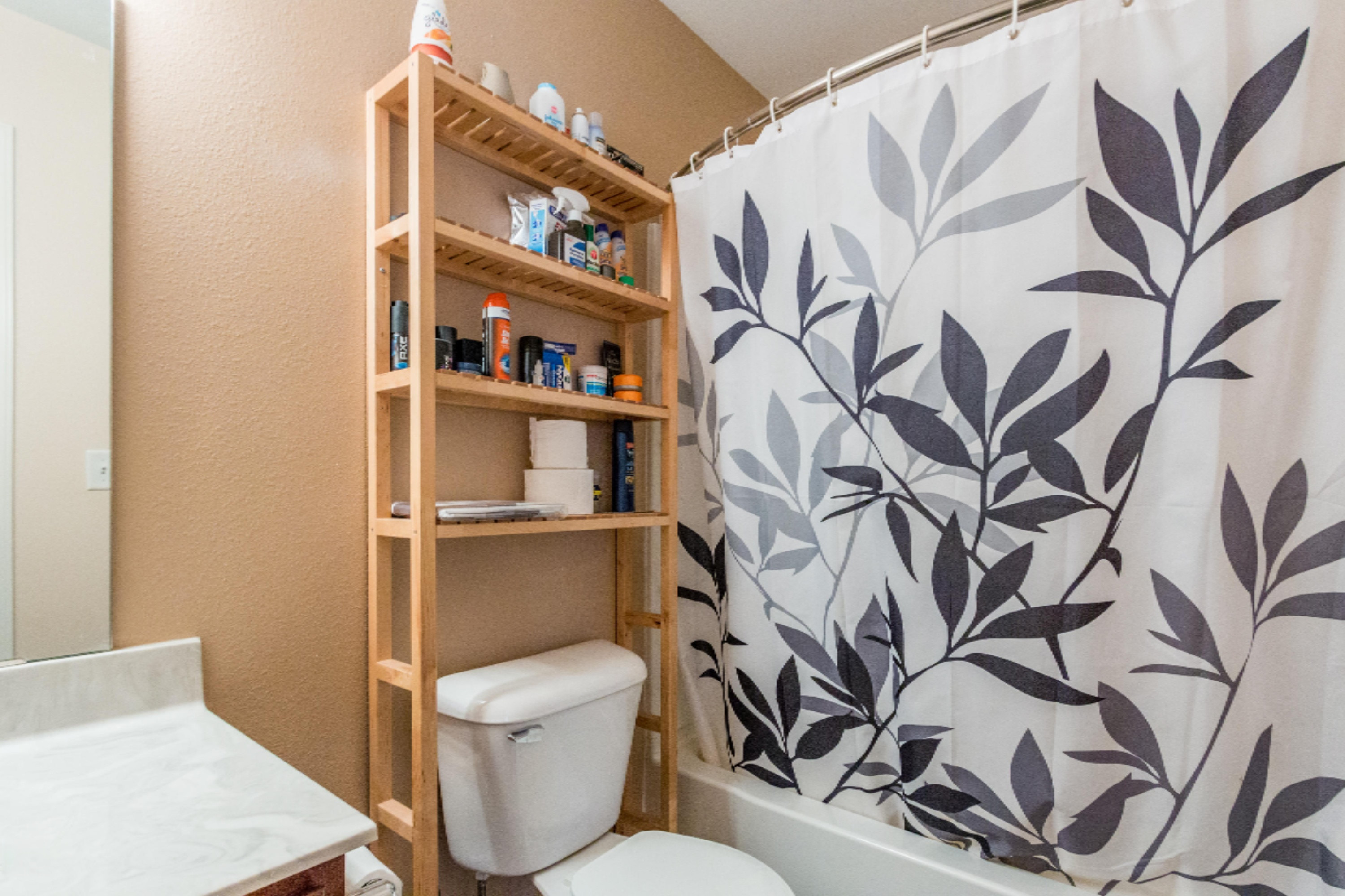 328 Catera Court Springfield, MI 49037 - Photo 15 of 23 Bathroom