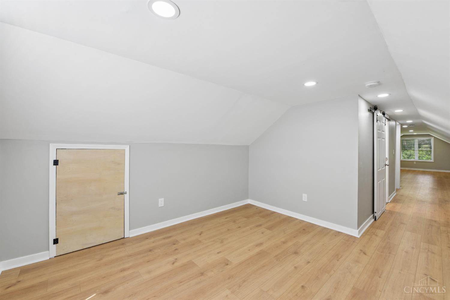 7474 Edgemont Road Cincinnati, OH 45237 - Photo 45 of 53 Gallery Image 45