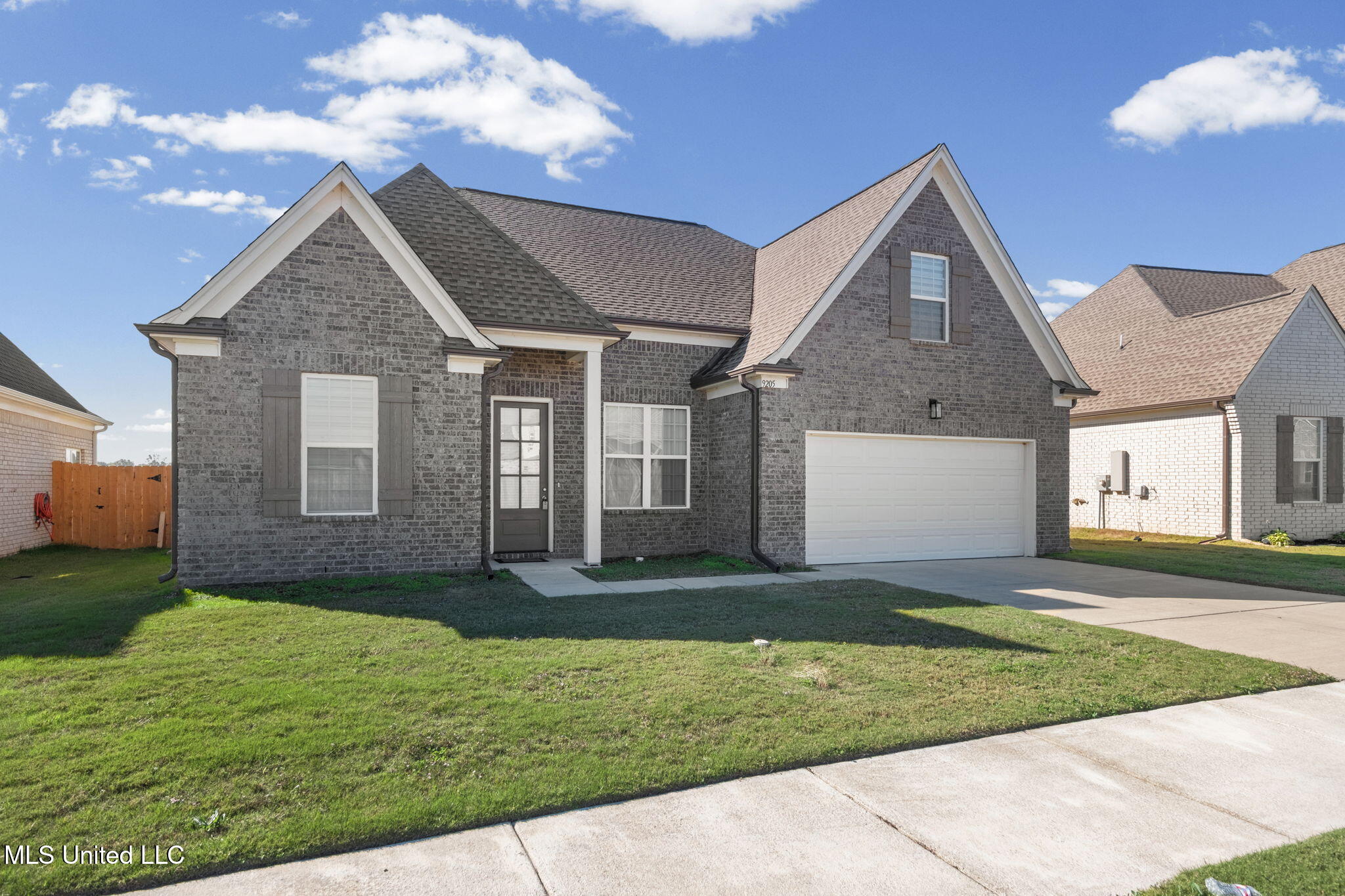 9205 Lakeside Circle South Walls, MS 38680 - Photo 1 of 19 34-web-or-mls-DSCF5478