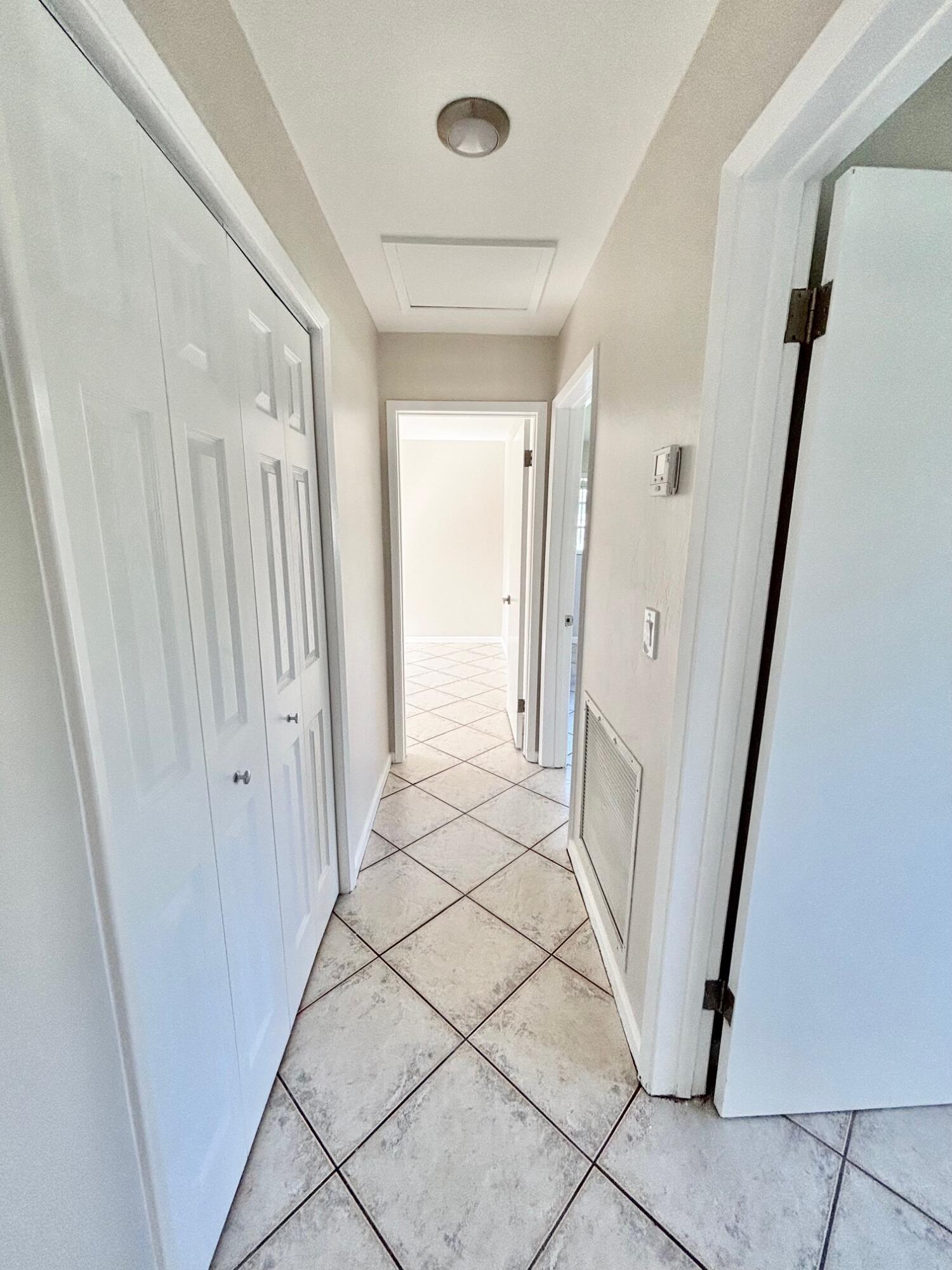 2370 Northeast 4th Avenue Boca Raton, FL 33431 - Photo 12 of 26 IMG_1371