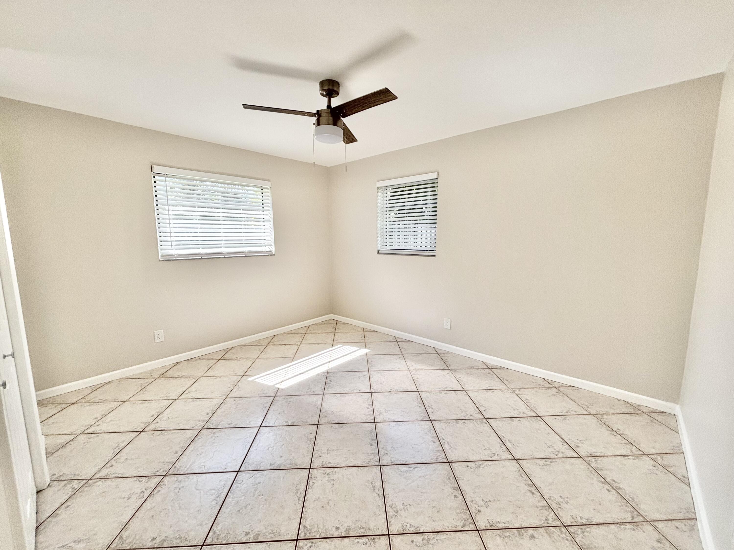 2370 Northeast 4th Avenue Boca Raton, FL 33431 - Photo 13 of 26 IMG_1407