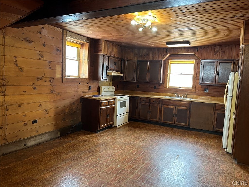 2810 Southside Road Frankfort, NY 13340 - Photo 4 of 35 Gallery Image 4