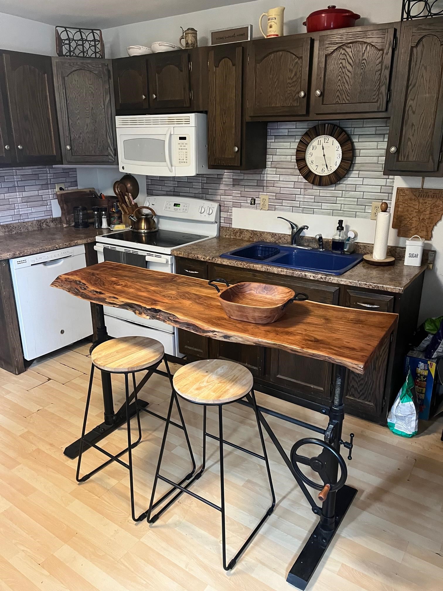 49 Haswell Trace Hartford, VT 05059 - Photo 6 of 9