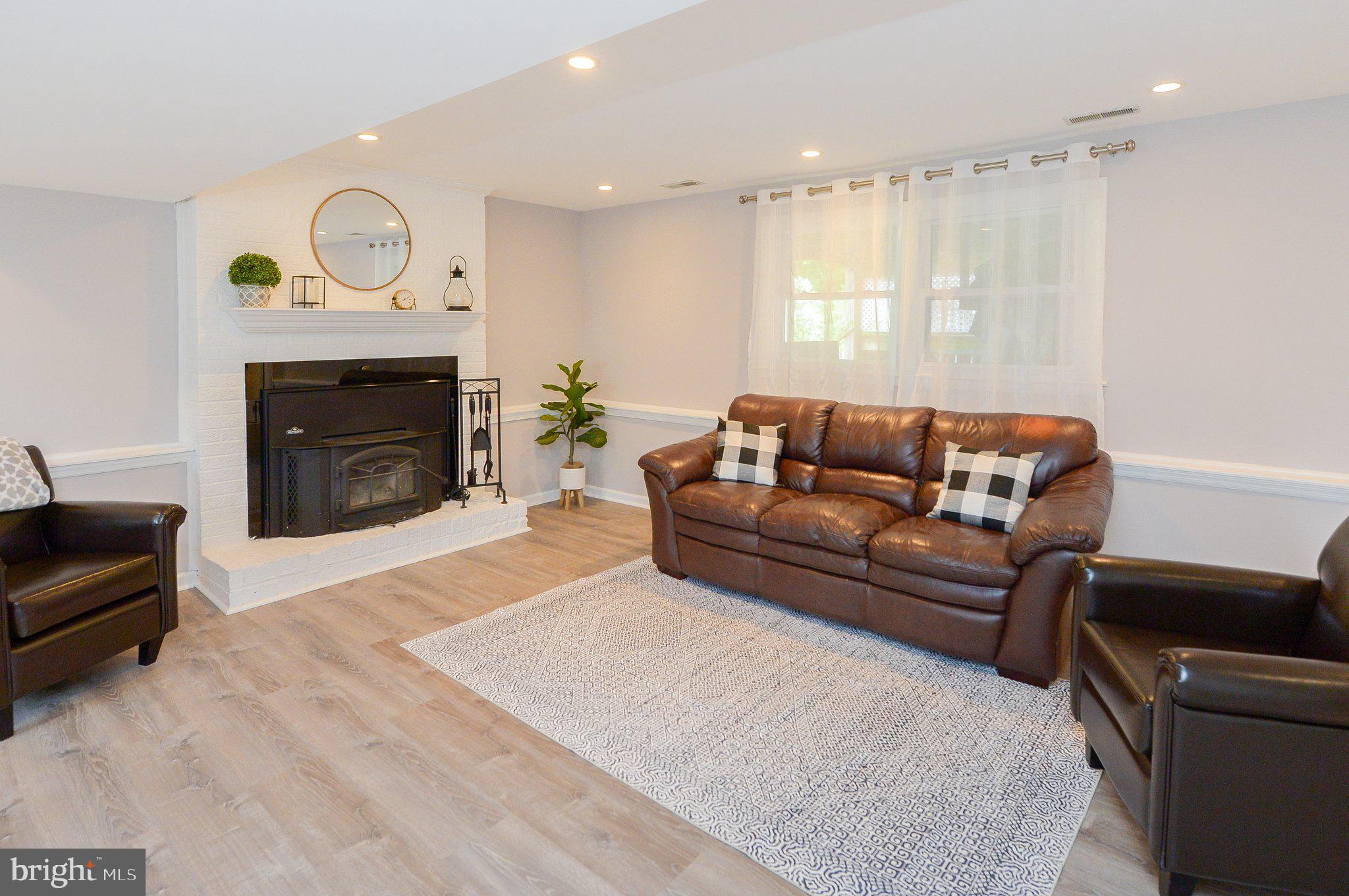 40 Red Leaf Road Moorestown, NJ 08057 - Photo 22 of 32 Another view of this great room