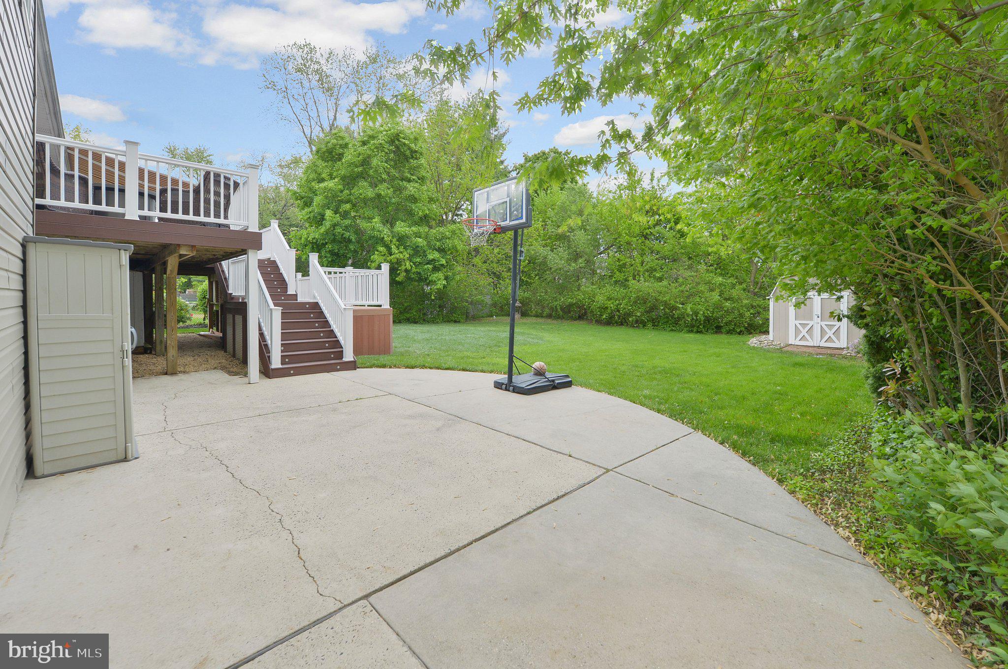 40 Red Leaf Road Moorestown, NJ 08057 - Photo 32 of 32 Additional outside patio