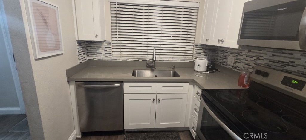 3474 Highwood Court, Unit 80 Simi Valley, CA 93063 - Photo 3 of 13