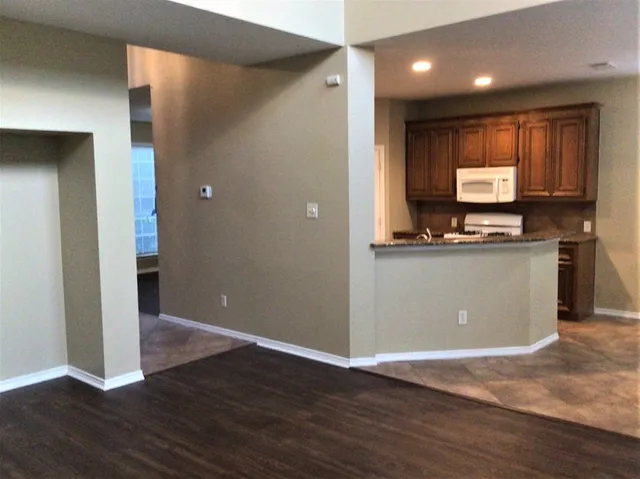 $2,225 | 2718 Lakecrest Way Drive, Katy, TX 77493