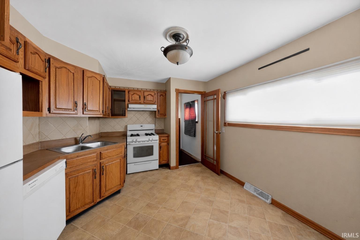 4422 East 20th Court Gary, IN 46405 - Photo 10 of 13