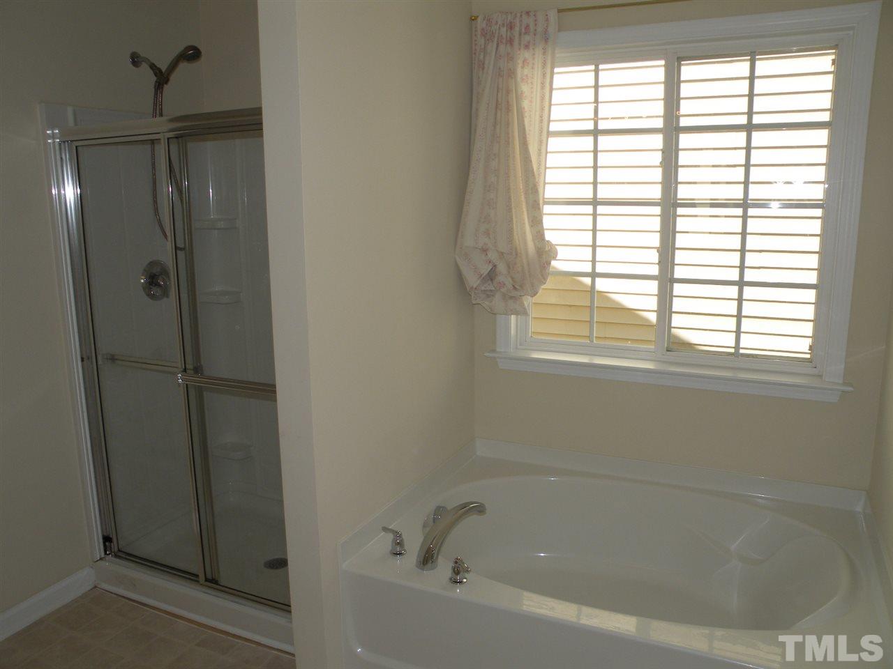 2016 Kilarney Ridge Loop Cary, NC 27511 - Photo 16 of 25 Gallery Image 16