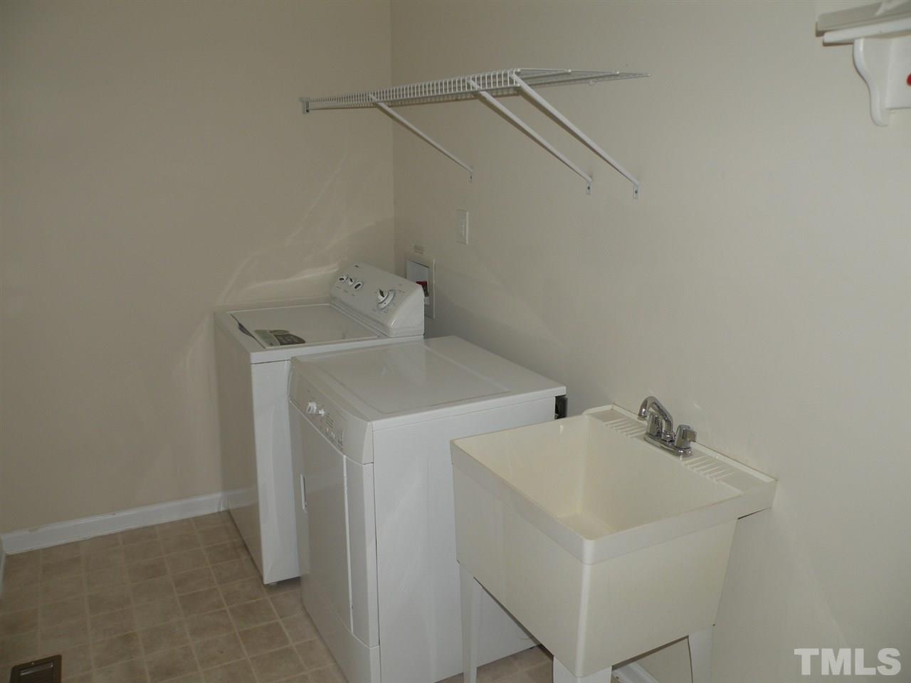 2016 Kilarney Ridge Loop Cary, NC 27511 - Photo 22 of 25 Gallery Image 22
