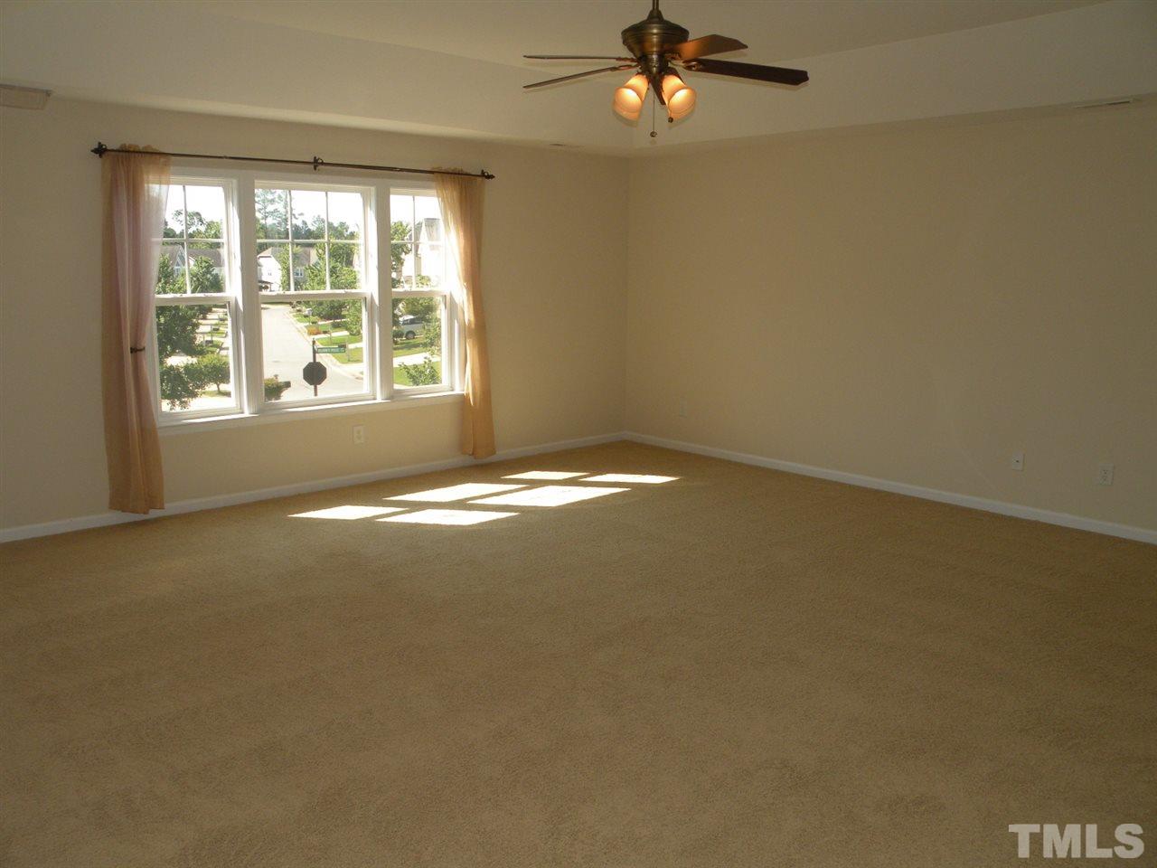 2016 Kilarney Ridge Loop Cary, NC 27511 - Photo 4 of 25 Gallery Image 4