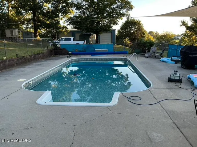 $649,000 | 28290 Highway 95, Greenback, TN 37742