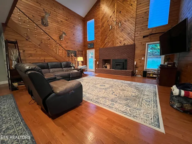 $669,000 | 28290 Highway 95, Greenback, TN 37742