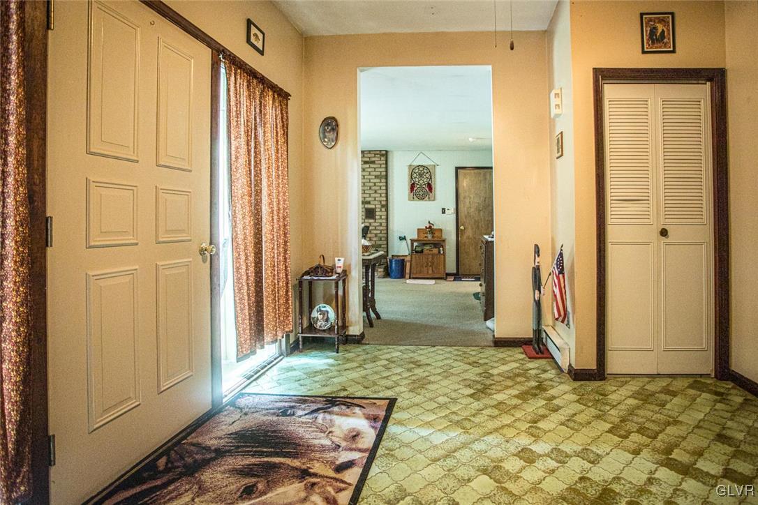 2482 Evanwood Road Bath, PA 18014 - Photo 2 of 26 Gallery Image 2