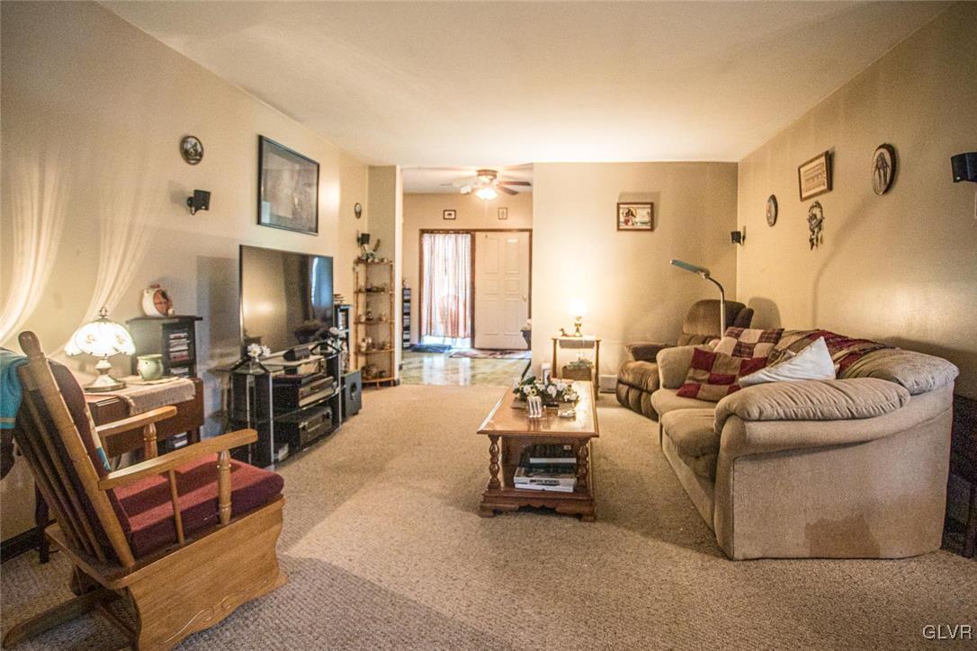 2482 Evanwood Road Bath, PA 18014 - Photo 9 of 26 Gallery Image 9