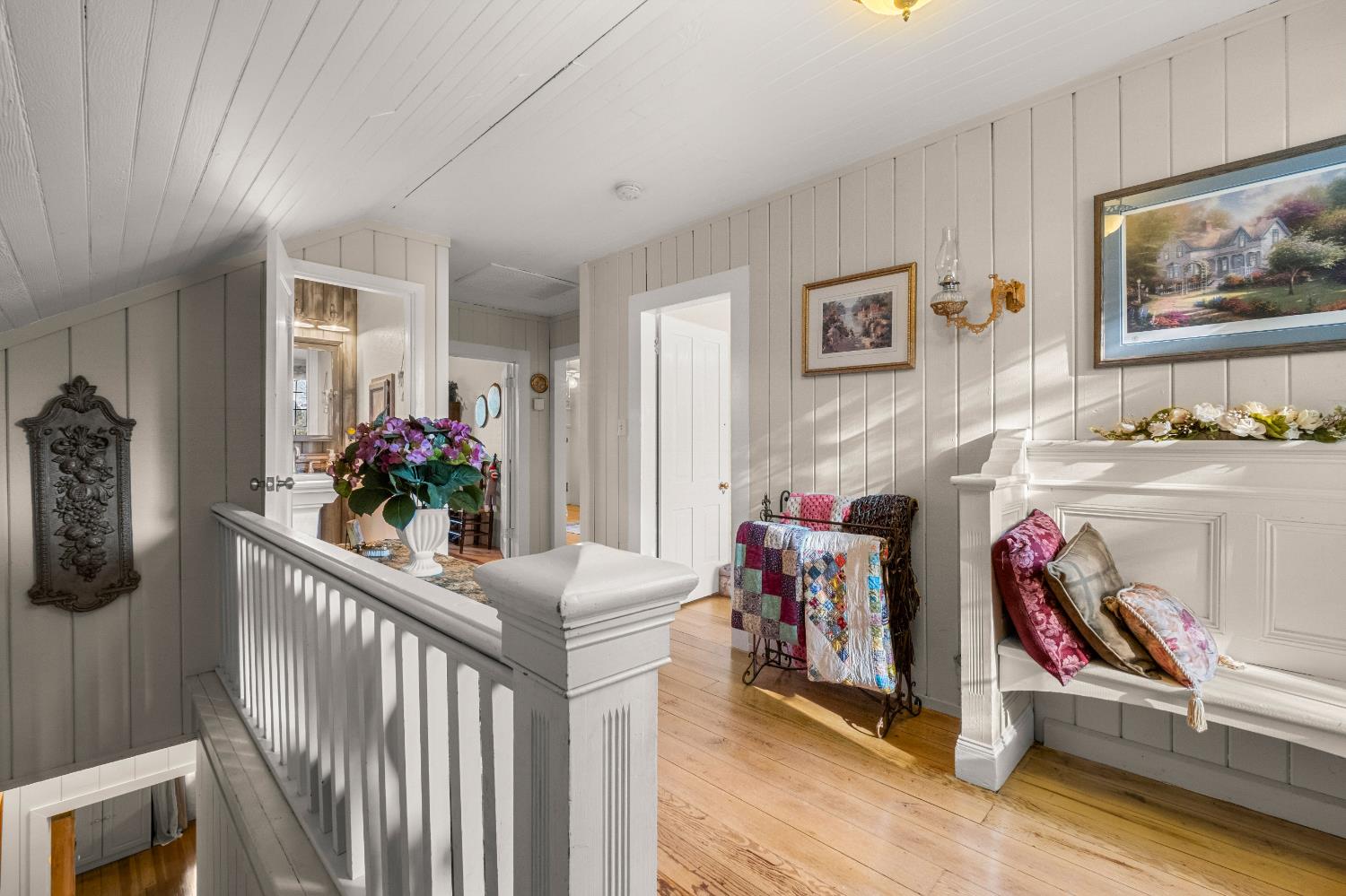 3217 Pleasant Valley Road Placerville, CA 95667 - Photo 21 of 59 Upstairs landing