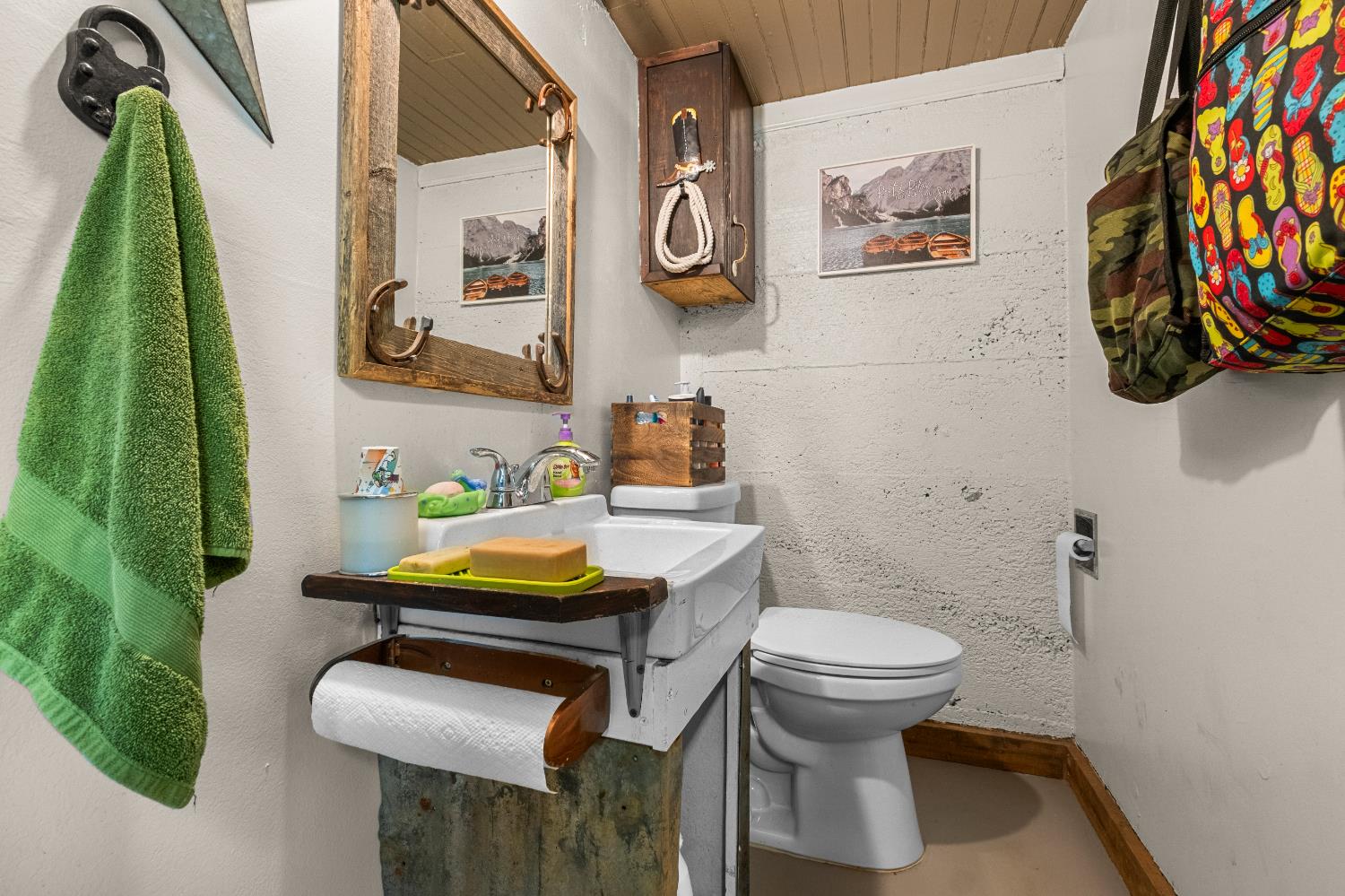 3217 Pleasant Valley Road Placerville, CA 95667 - Photo 41 of 59 1/2 bath in workshop/garage