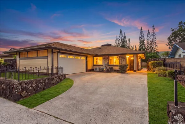 $1,350,000 | 95-576 Leleiona Street, Mililani, HI 96789