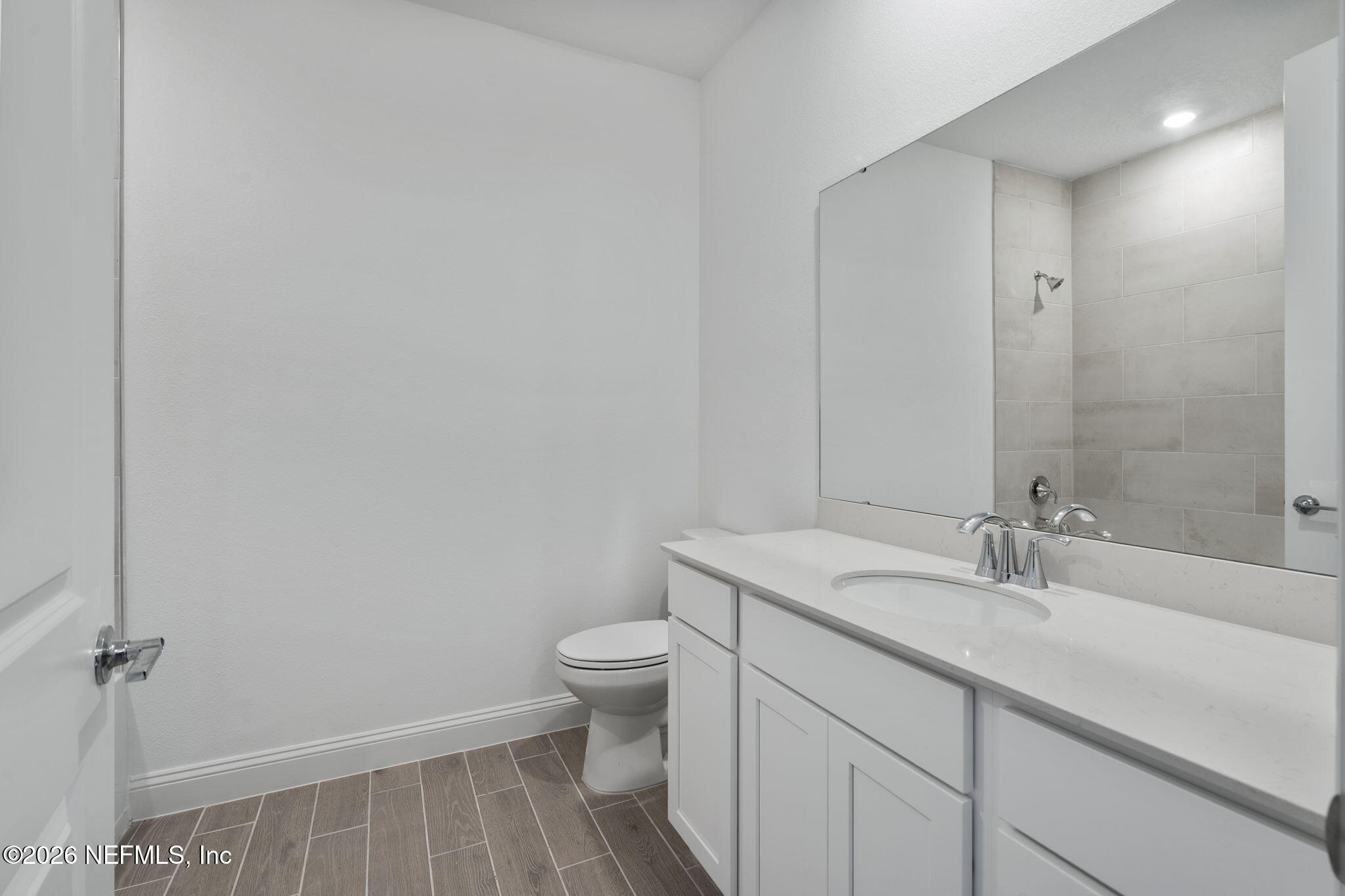 76101 Estuary Way Yulee, FL 32097 - Photo 27 of 47 Bathroom 2