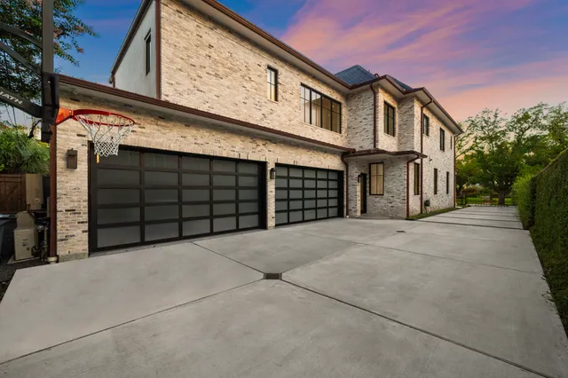 $13,000,000 | 3649 Chevy Chase Drive, Houston, TX 77019