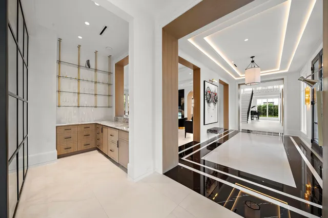 $13,000,000 | 3649 Chevy Chase Drive, Houston, TX 77019