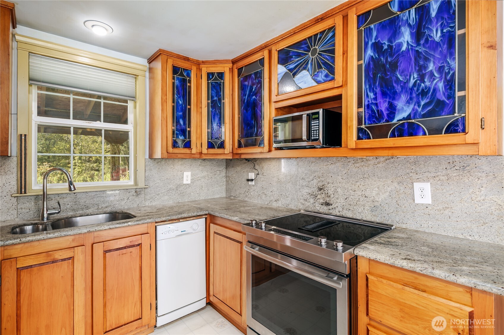 30212 Lake Cavanaugh Road Arlington, WA 98223 - Photo 8 of 38