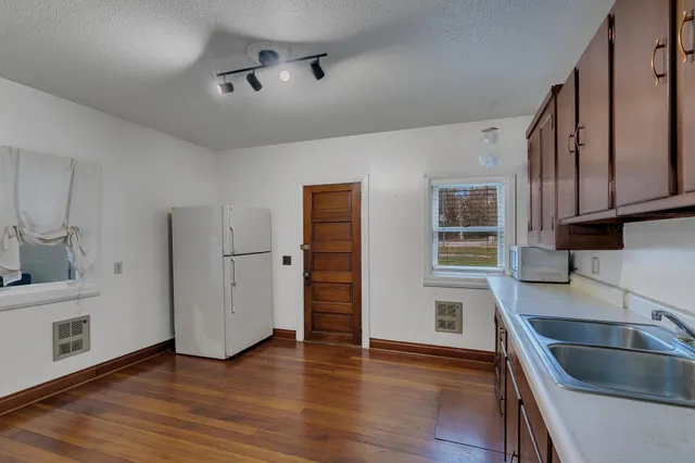 $145,000 | 104 West Centre Street, Royalton, MN 56373