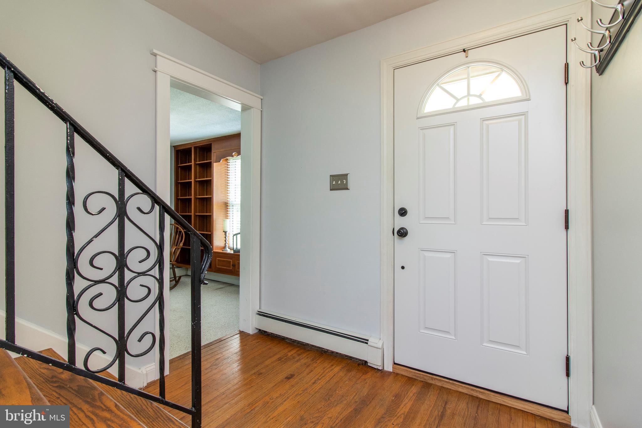 904 Jode Road Norristown, PA 19403 - Photo 3 of 24 Gallery Image 3
