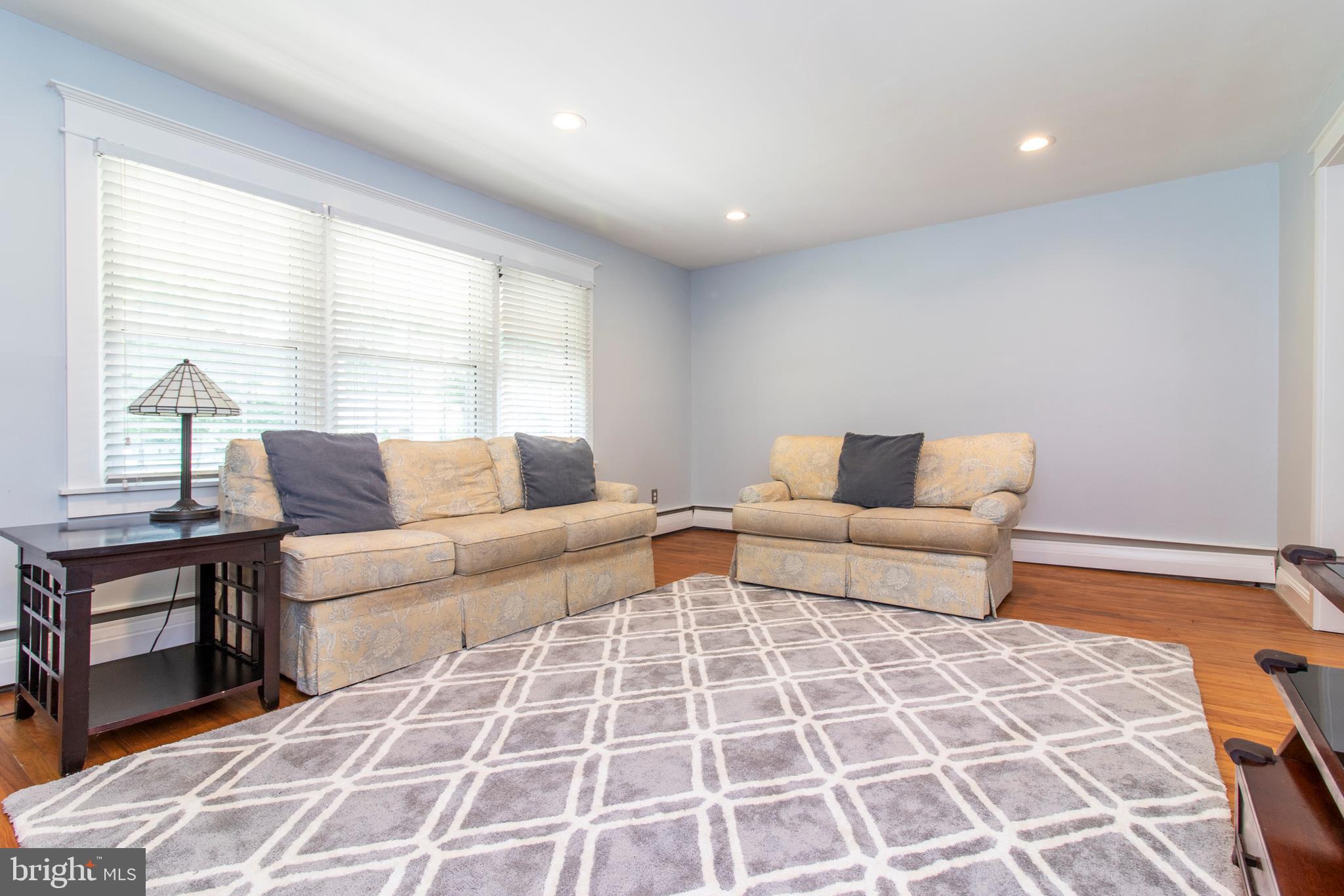 904 Jode Road Norristown, PA 19403 - Photo 5 of 24 Gallery Image 5