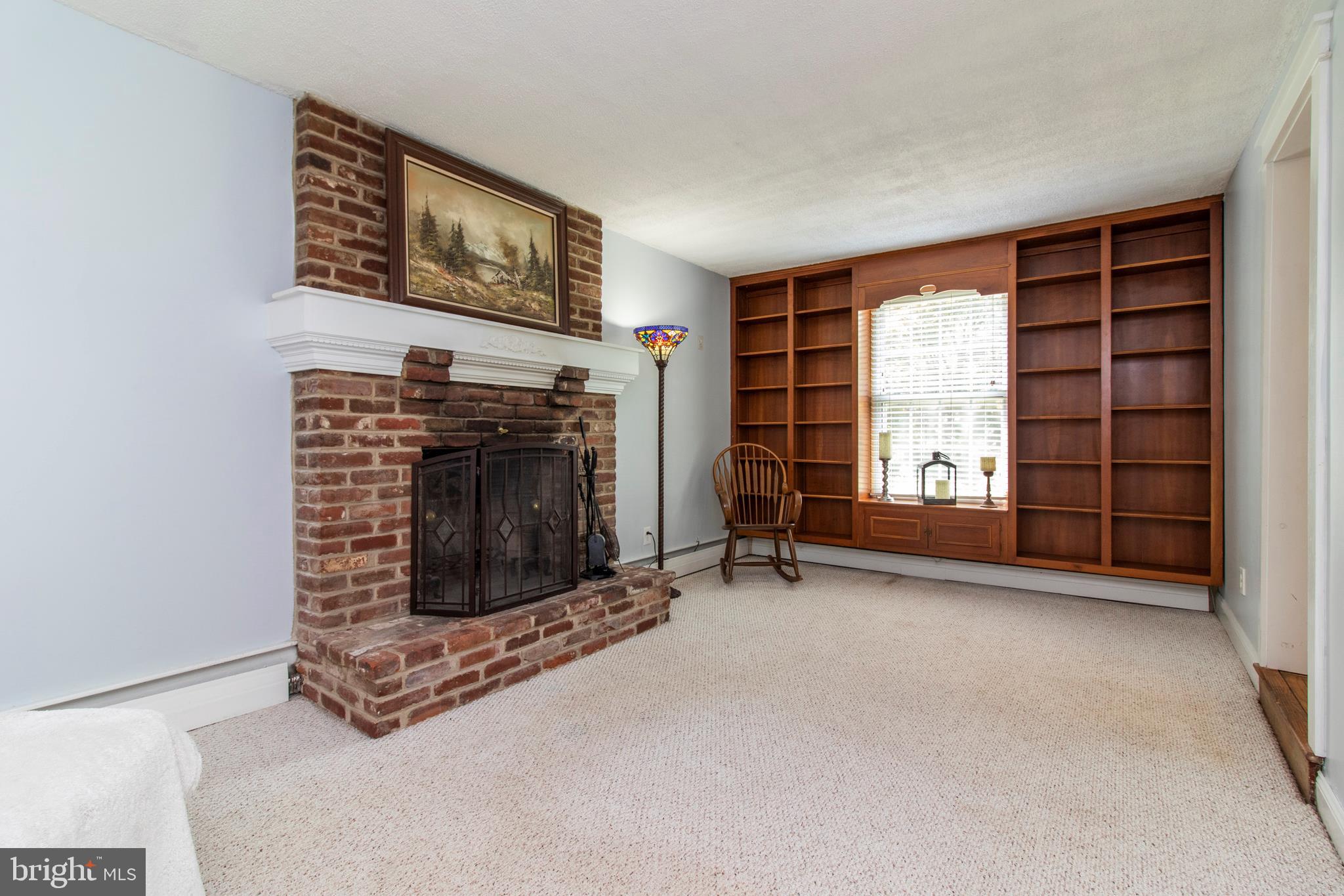 904 Jode Road Norristown, PA 19403 - Photo 7 of 24 Gallery Image 7