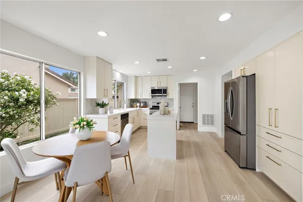 $1,299,900 | 50 Blanco, Lake Forest, CA 92610